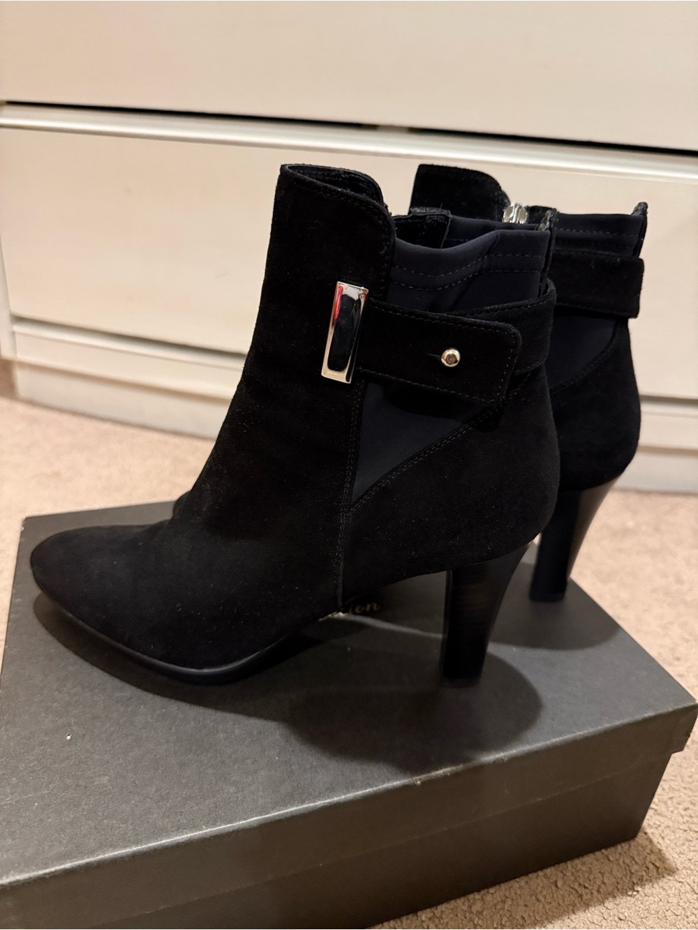 Aquatalia waterproof black suede Royal boots, made in Italy, size 8, nice